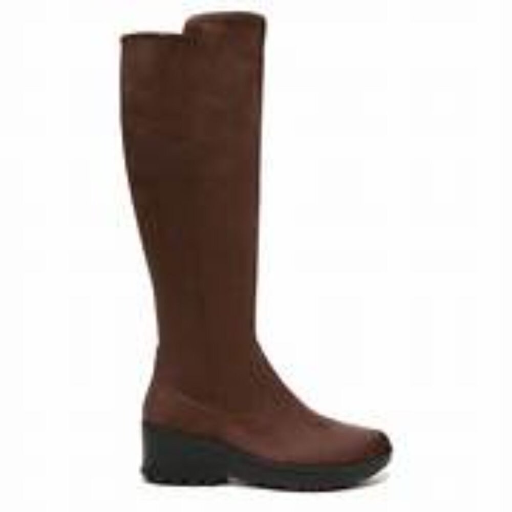 Bzees Women's Brandy Knee High Boot: Stretch Microfiber, SZ 7.5 - Picture 2 of 3